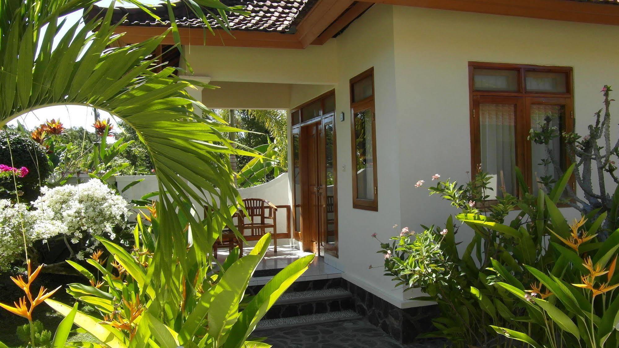 New Starlight Hotel Lovina Exterior foto